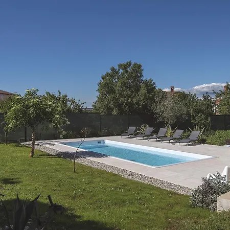 In Croatia Near The Adriatic Coast Galižana
